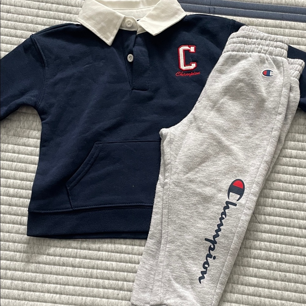 Champion toddler boy matching set.